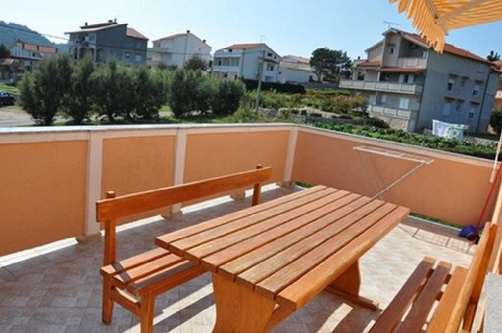 Apartments With A Parking Space Lopar, Rab - 16680 Экстерьер фото